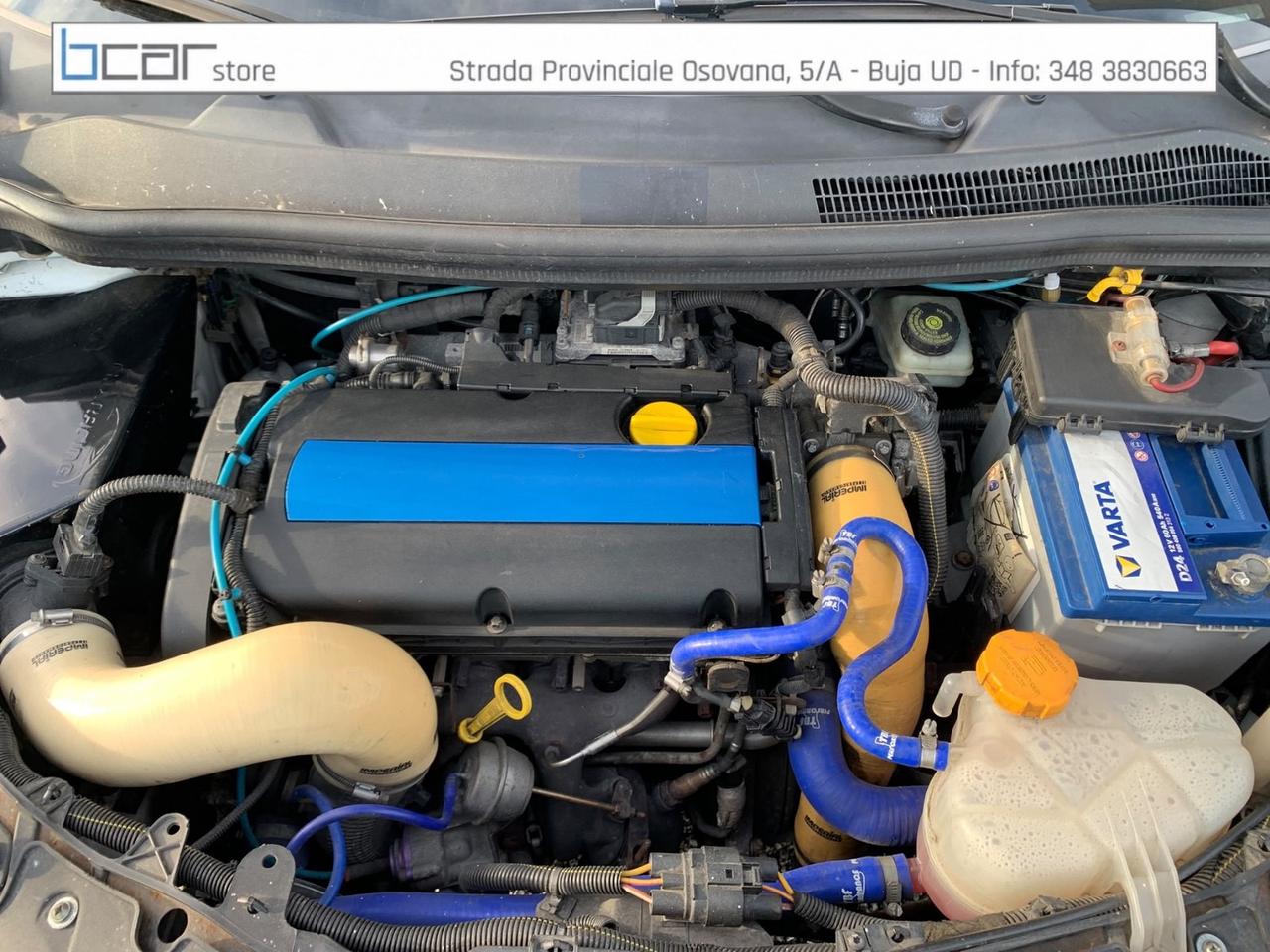 Opel Corsa 1.6 T 192CV 3 porte OPC