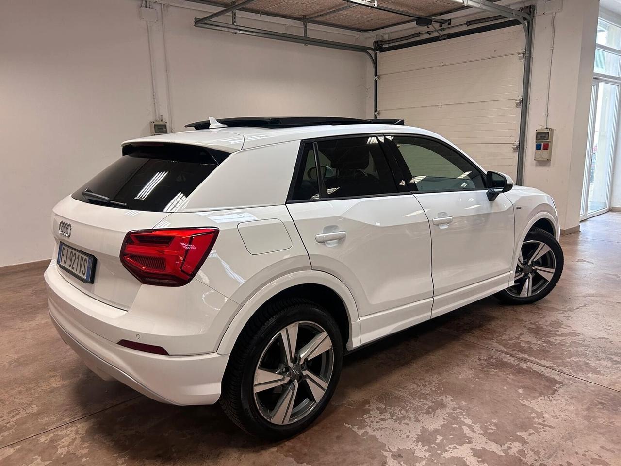 Audi Q2 2.0 TDI quattro S tronic Business