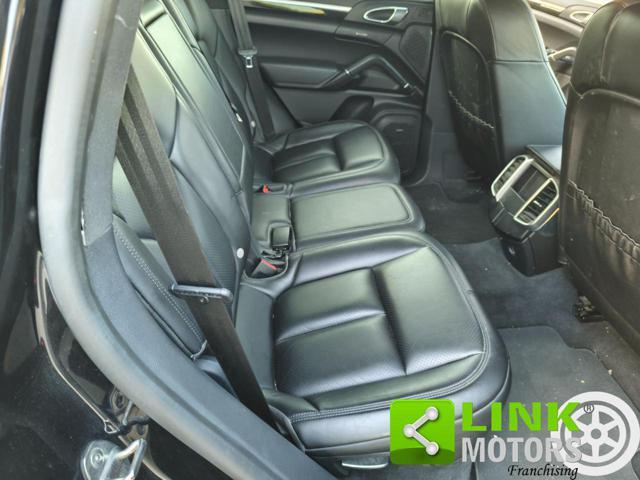 PORSCHE Cayenne 3.0 Diesel Platinum Edition