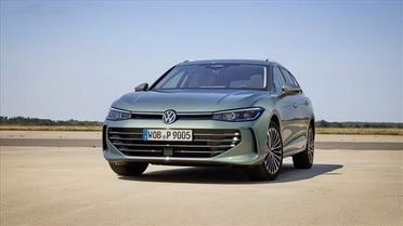 Volkswagen Passat 2.0 TDI SCR EVO 110kW Business DSG SW 5-door (Euro 6E)