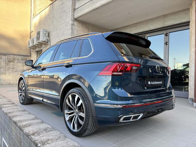 VOLKSWAGEN Tiguan 2.0 TDI 150 CV SCR DSG R-Line CERCHI DA 20''