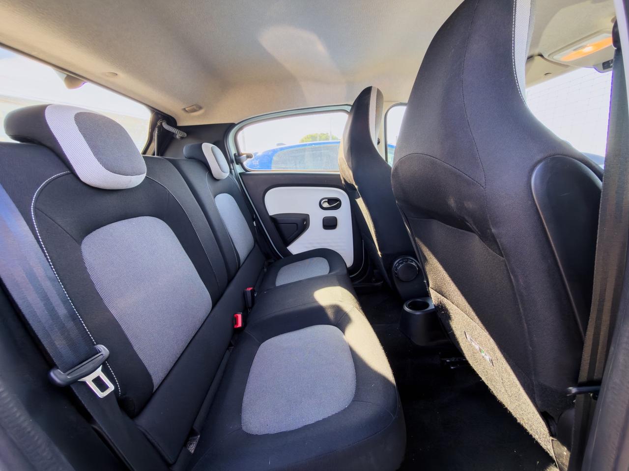 RENAULT TWINGO Equilibre SCe 65 – 2024 – OK NEOPATENTATI