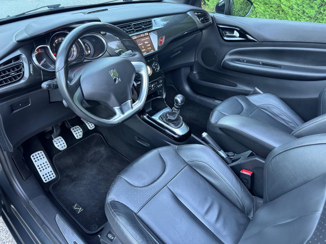 DS3 3 1.6 THP 155 L'uomo Vogue Cabrio