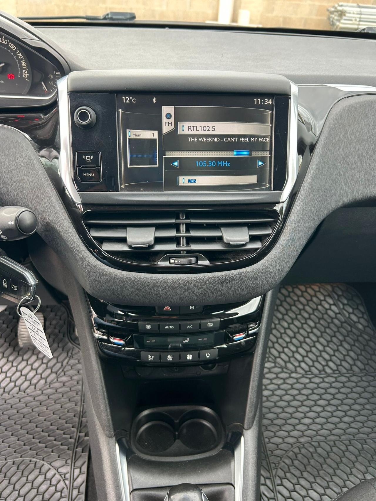 Peugeot 208 1.6 e-HDi 92 CV Allure