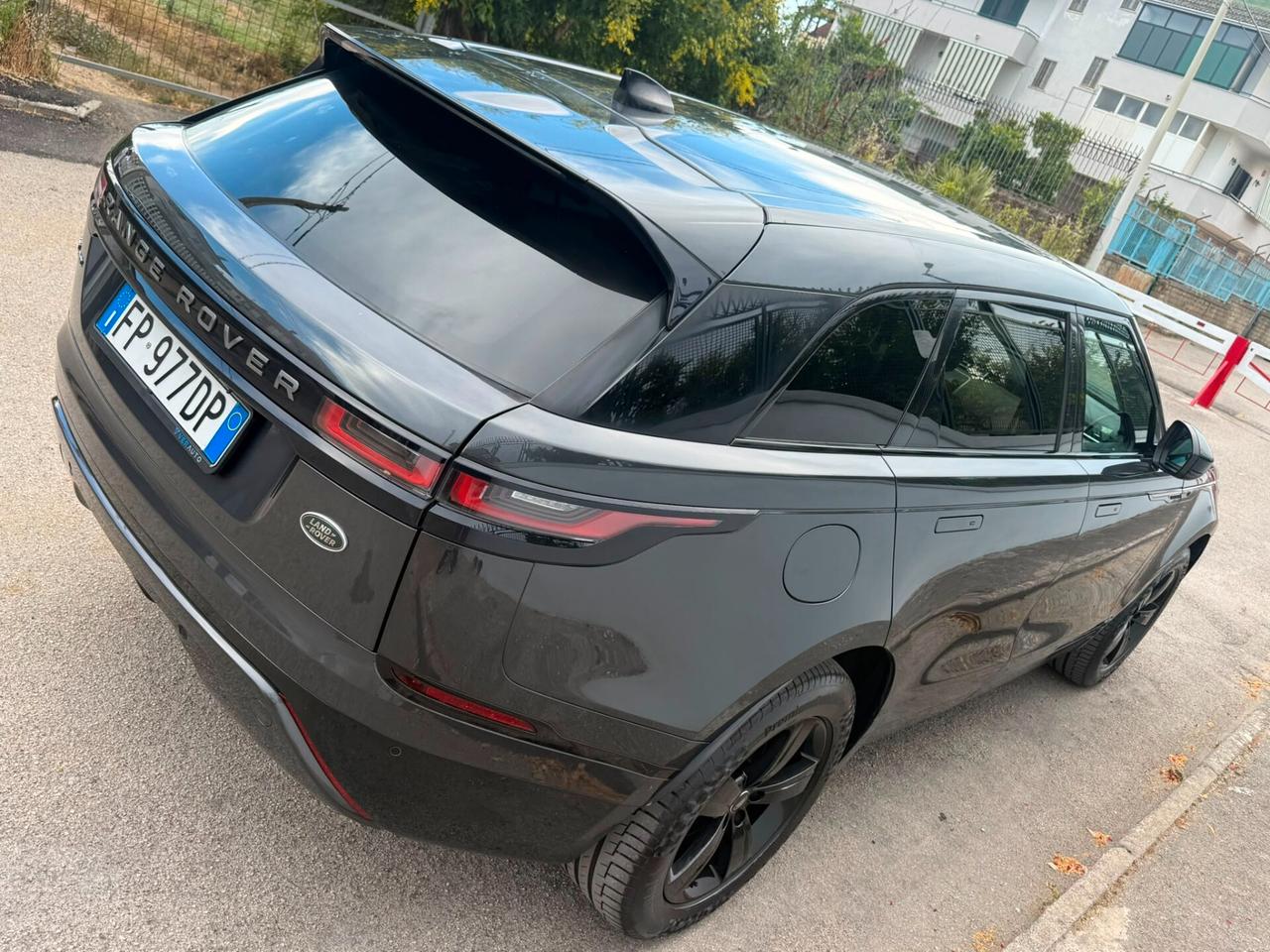 Land Rover Range Velar 2.0D I4 180 CV R-Dynamic HSE