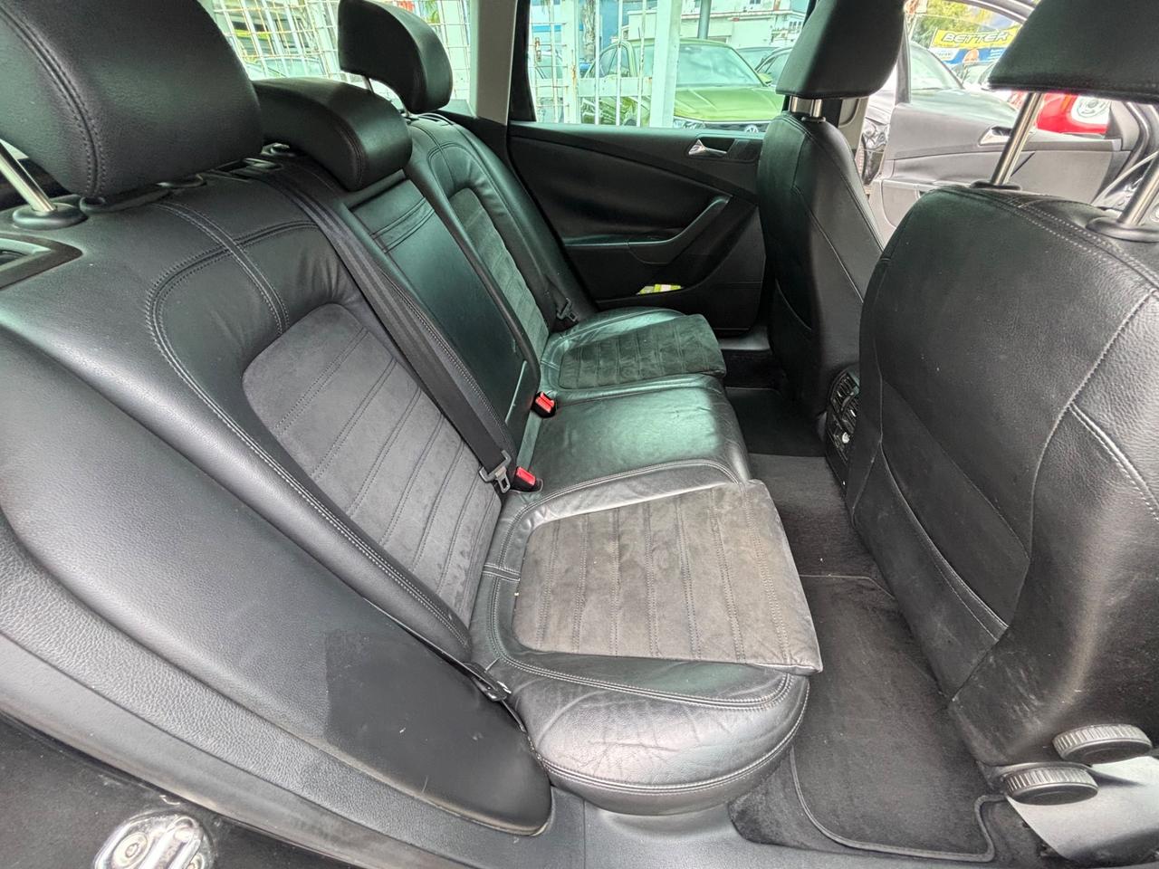 VW PASSAT 2.0TDI 170CV DSG SW HIGHLINE