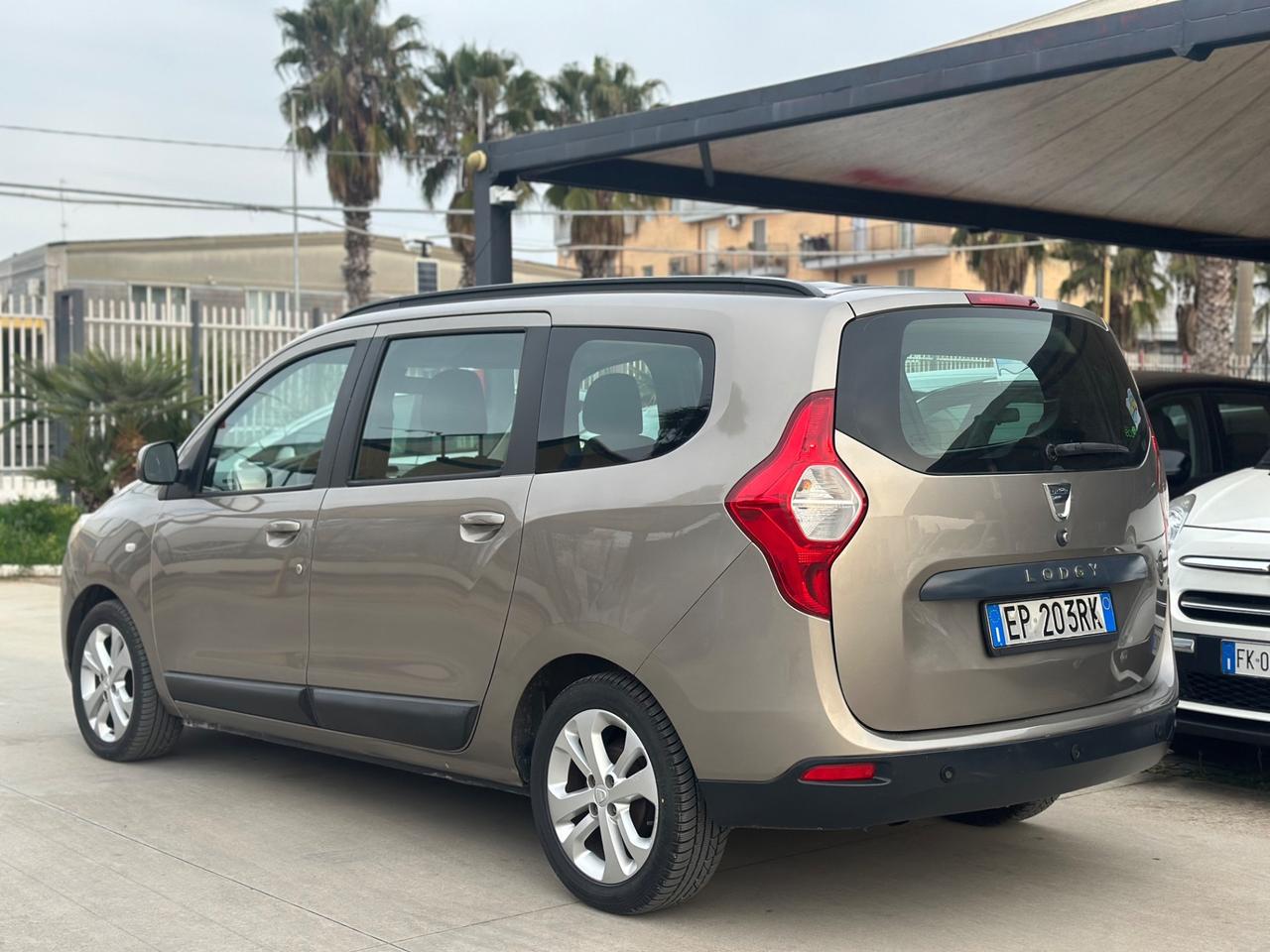 Dacia LODGY 1.5 DIESEL 2012 - SPAZIOSO, NAVIGATORE