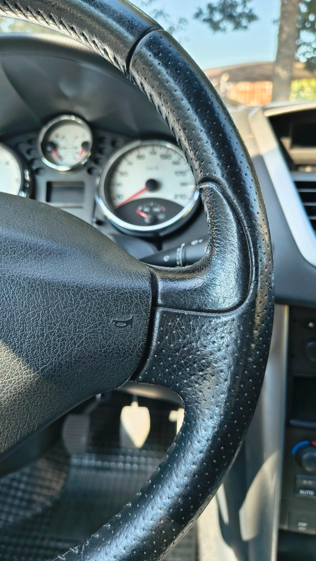 Peugeot 207 1.6 HDi 110CV 3p. XS