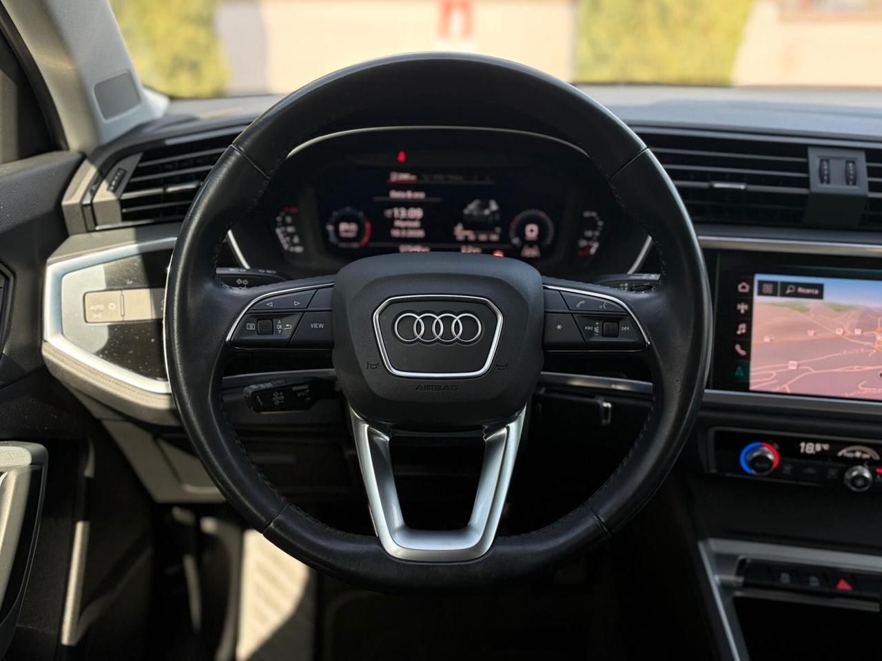 Audi Q3 35 TDI S tronic line edition