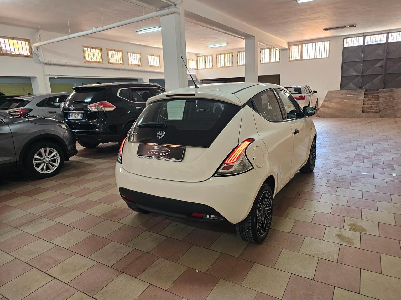 Lancia Ypsilon 1.2 69 CV 5 porte Gold