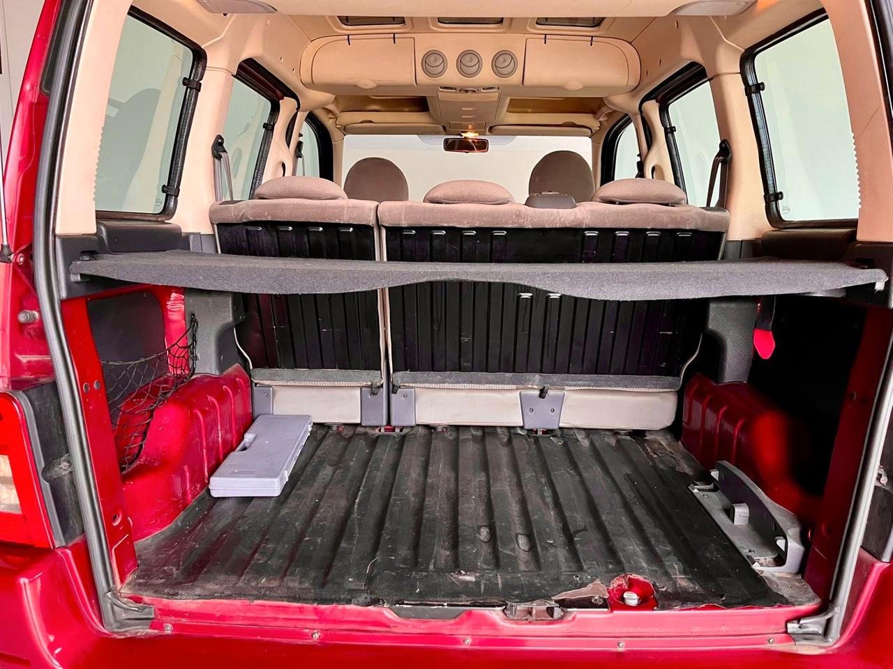 Citroen Berlingo 1.4 5p. Agatha Ruiz de la Prada