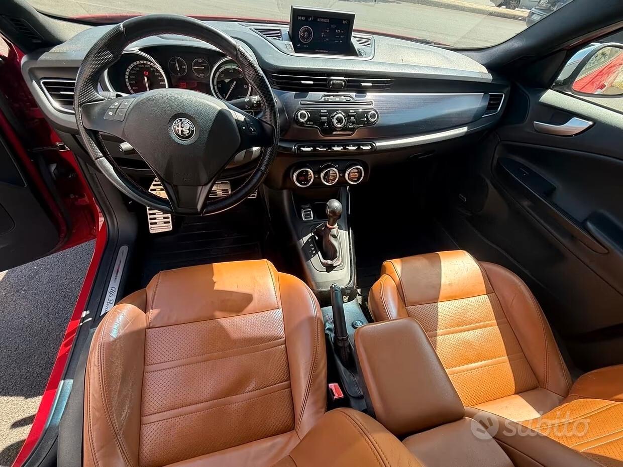 Alfa Romeo Giulietta 2.0 JTDm-2 170 CV TCT Distinctive- berlina