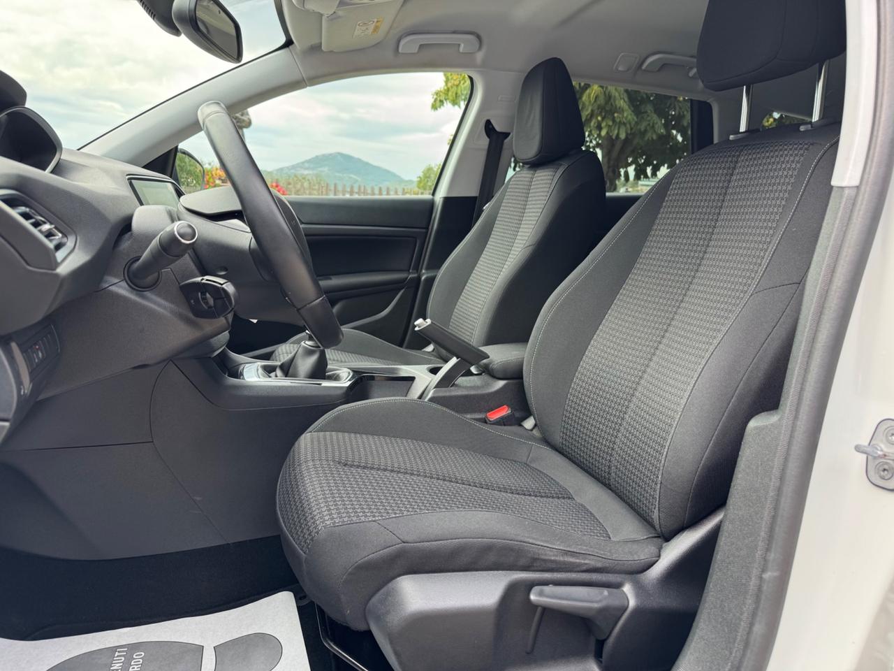 Peugeot 308 BlueHDi 130 S&S SW Business