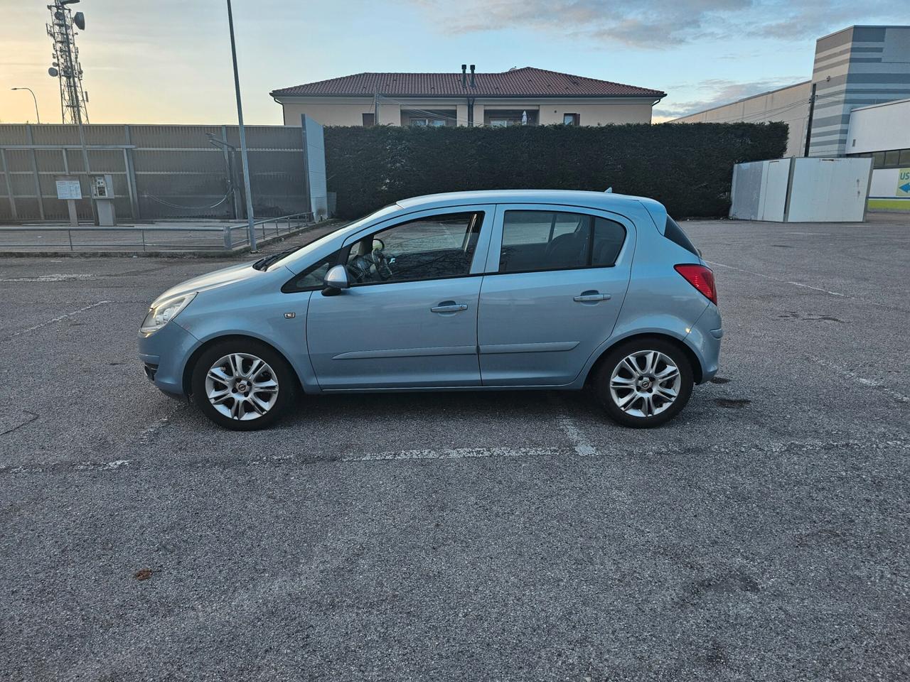 Opel Corsa 1.2 5 porte Enjoy