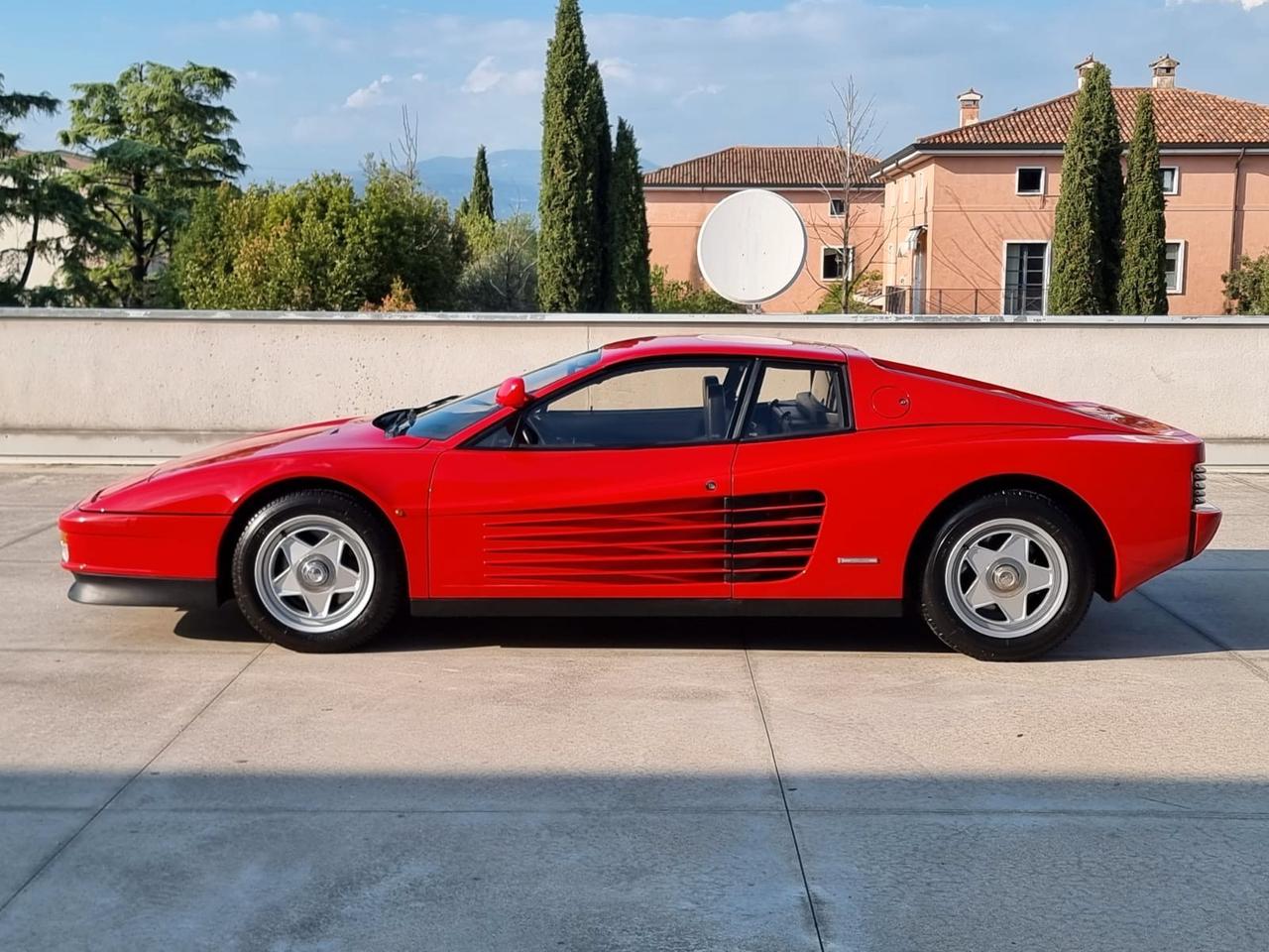 Ferrari Testarossa Monospecchio Monodado