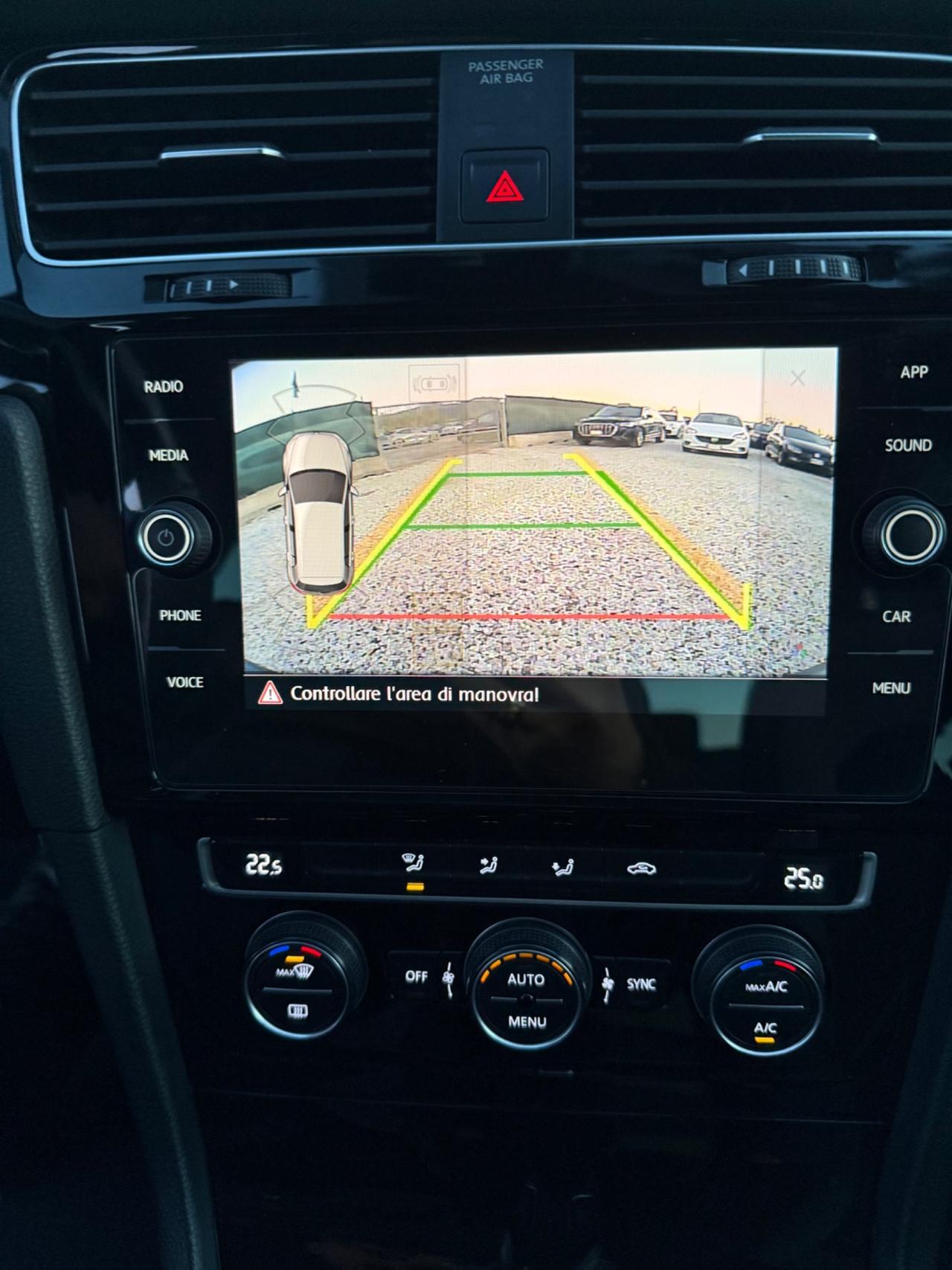 Volkswagen Golf 7.5 R-Line 1.0 TSI Dsg ok Neopatentati