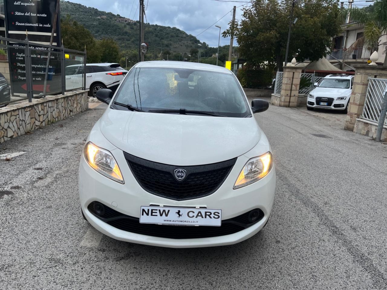 Lancia Ypsilon 1.0 FireFly 5 porte S&S Hybrid Ecochic Gold