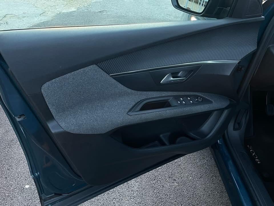 Peugeot 3008 BlueHDi 130 S&S Allure Pack