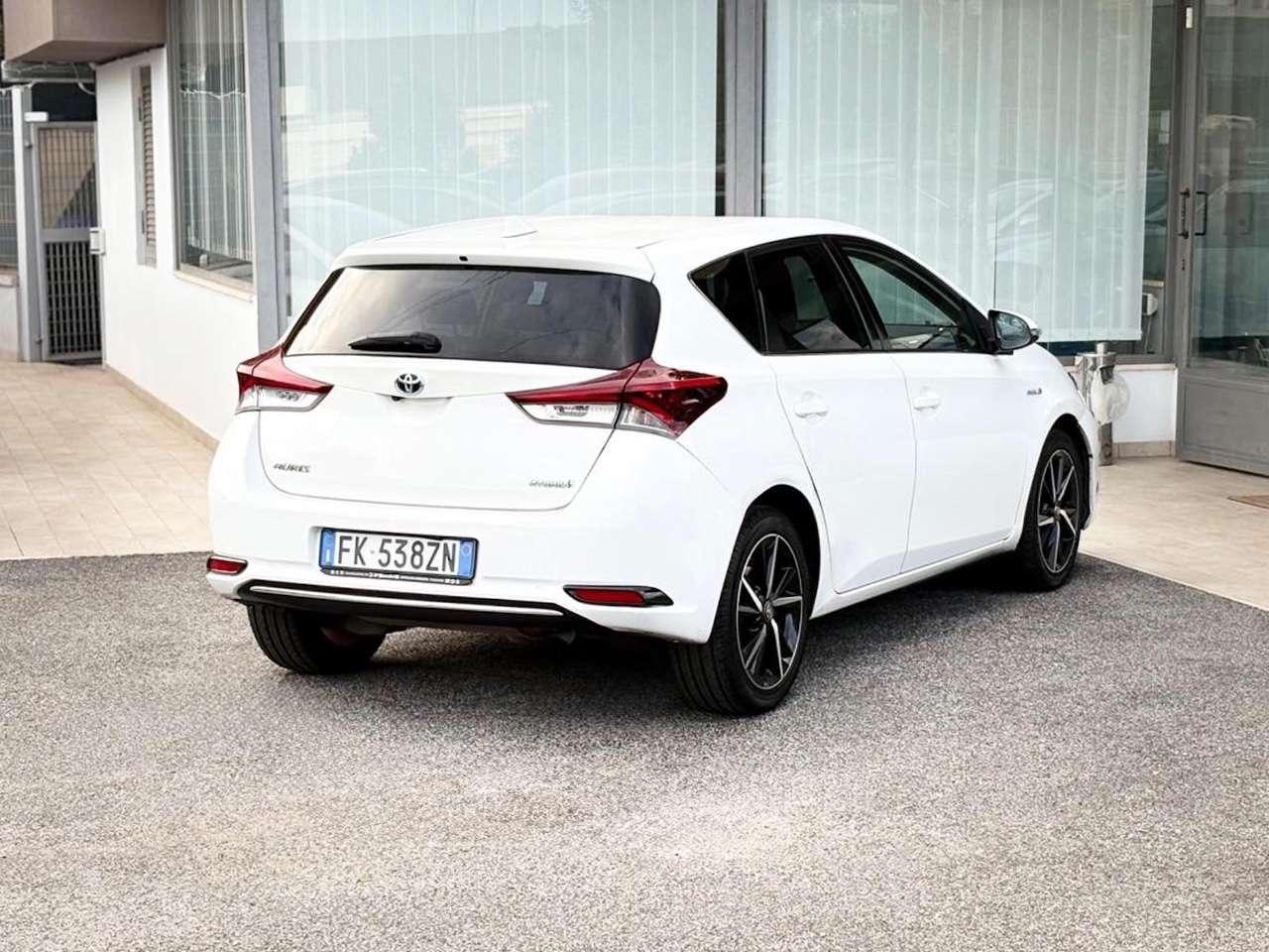 Toyota Auris 1.8 Hybrid 99CV E6 - 2017