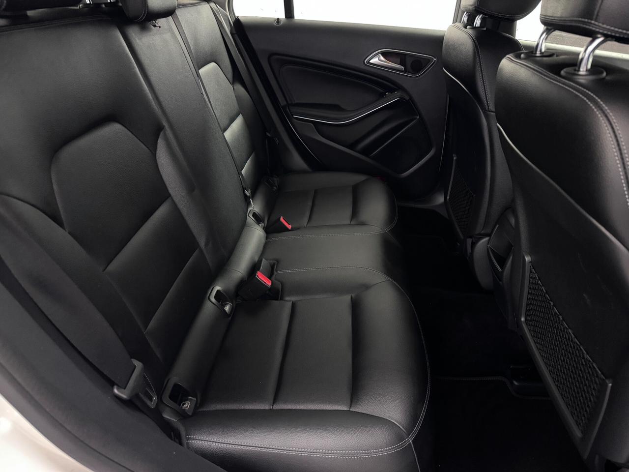 M.B. CLA Shooting Brake 200 d 4Matic Automatic