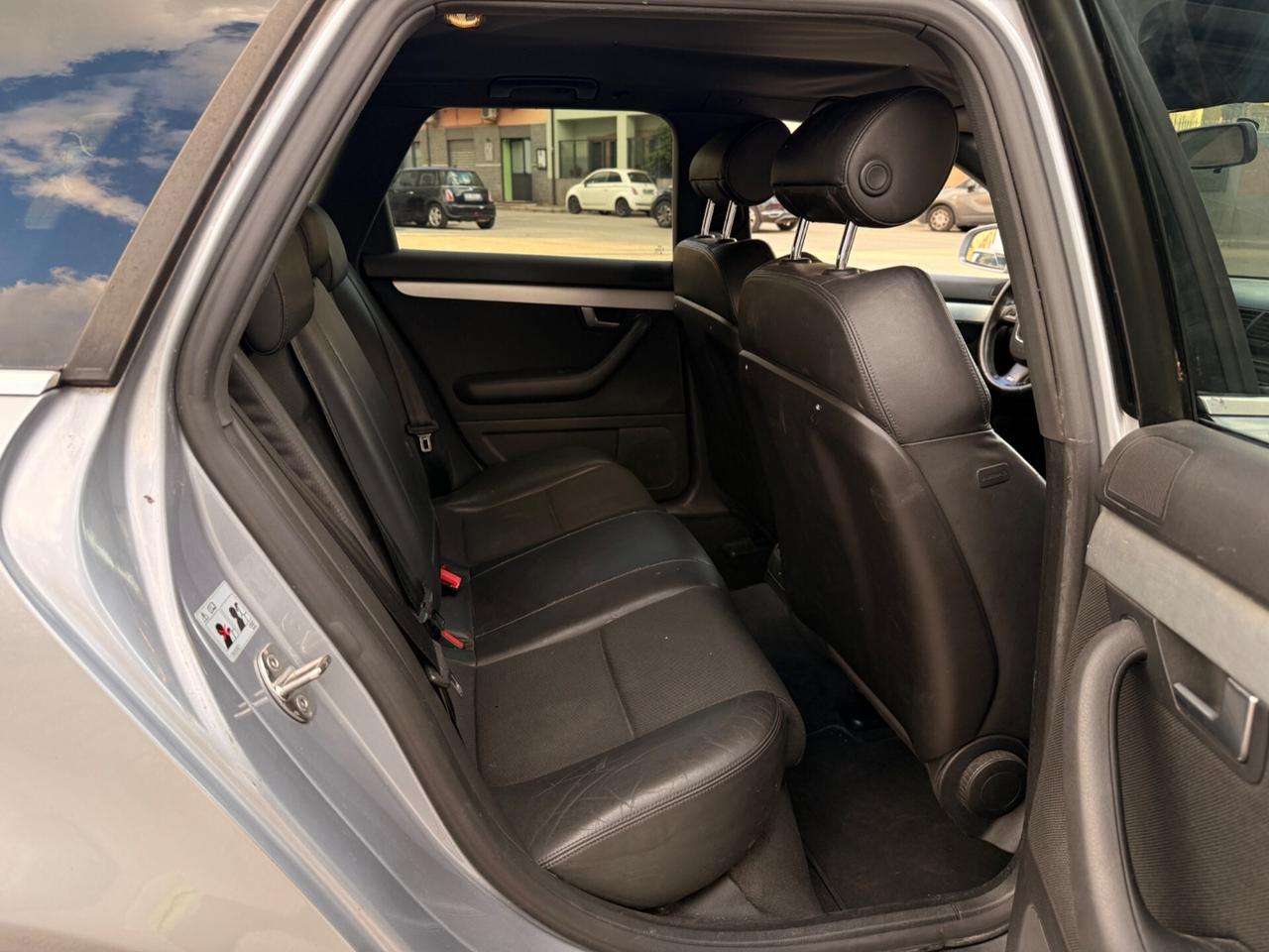 Audi A4 Restyling 2.0/170CV TDI Avant Sline km170