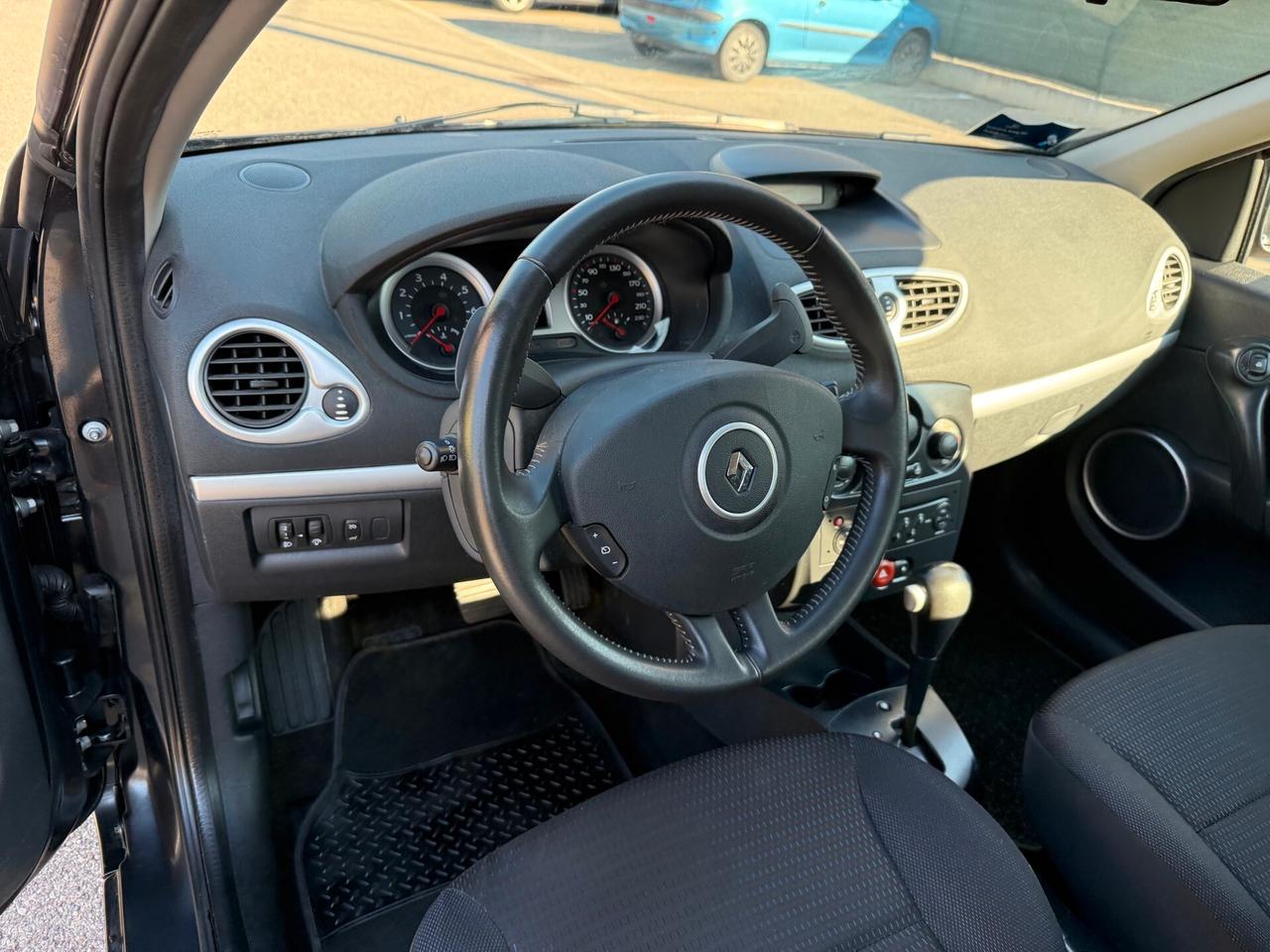 Renault Clio 1.6 - AUTOMATICA - NEOP. - 12 MESI DI GARANZIA -