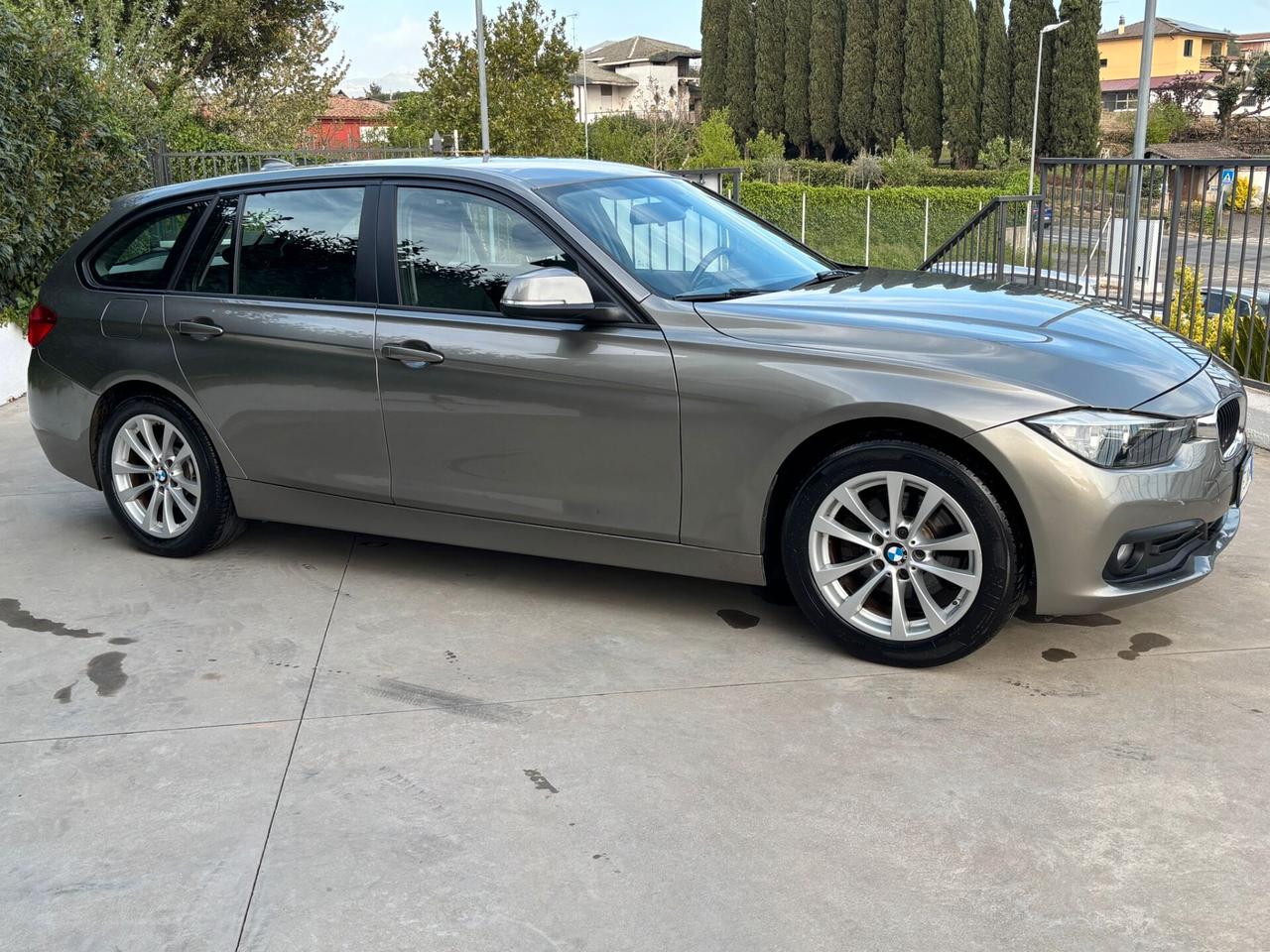 Bmw 320d Touring automatico