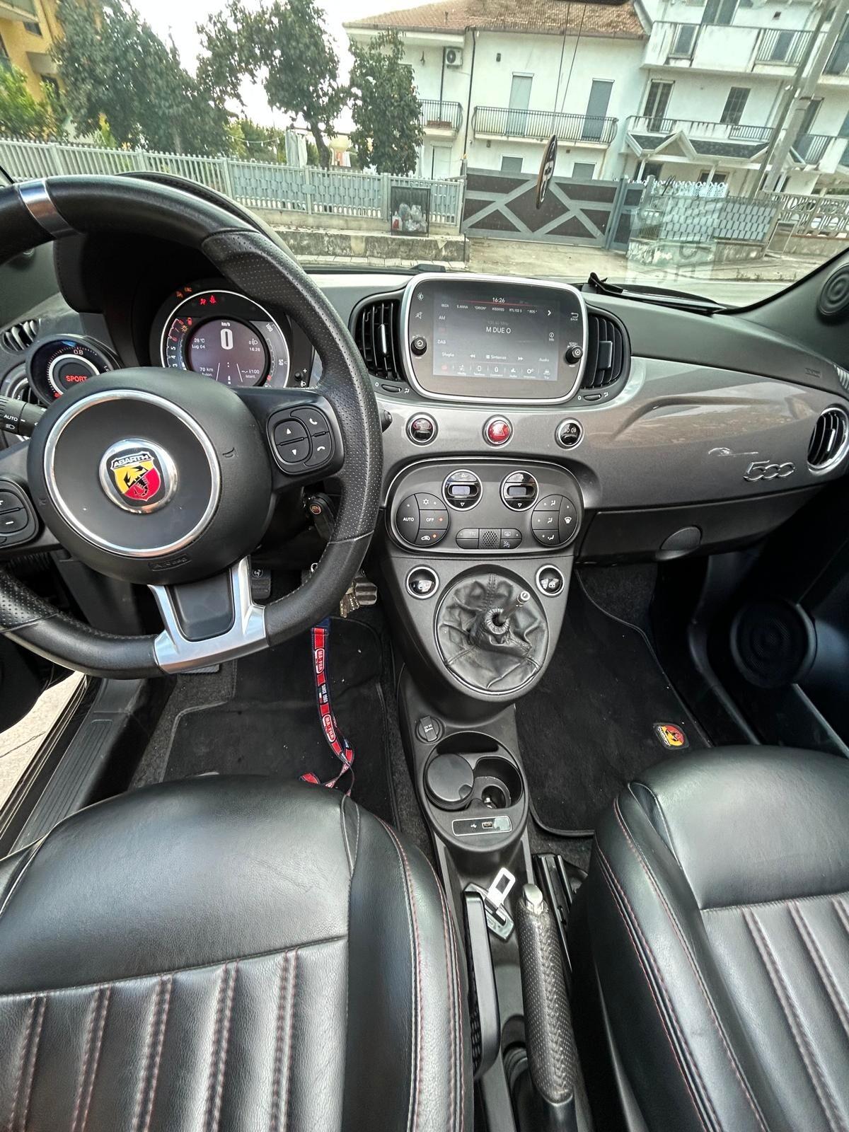 Abarth 595 C 1.4 Turbo T-Jet 160 CV MTA Competizione