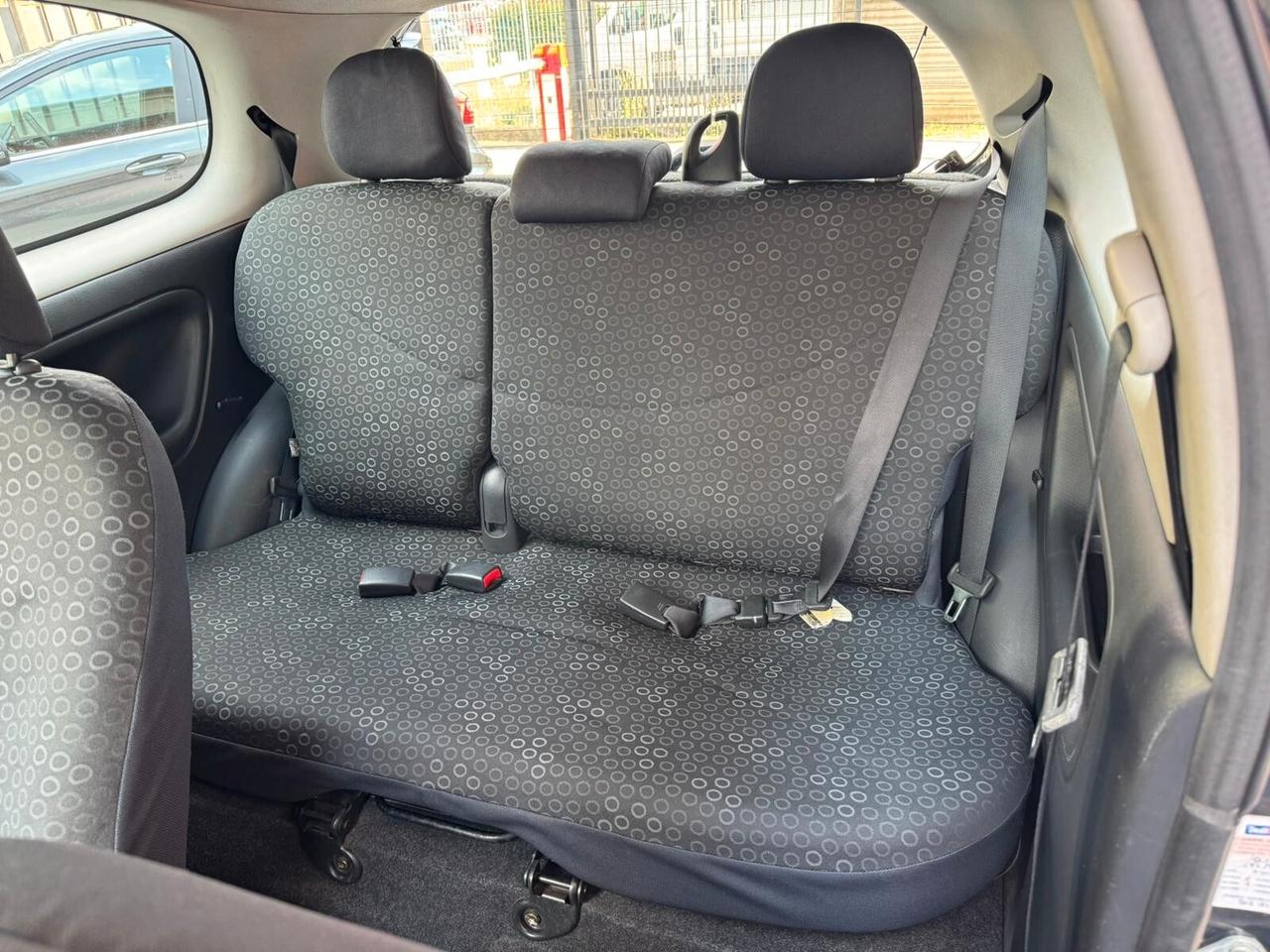Toyota Yaris 1.4 tdi D-4D cat 75CV