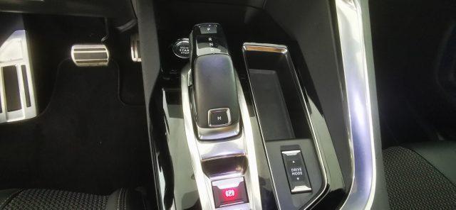 PEUGEOT 3008 BlueHDi 130 S&S EAT8 GT