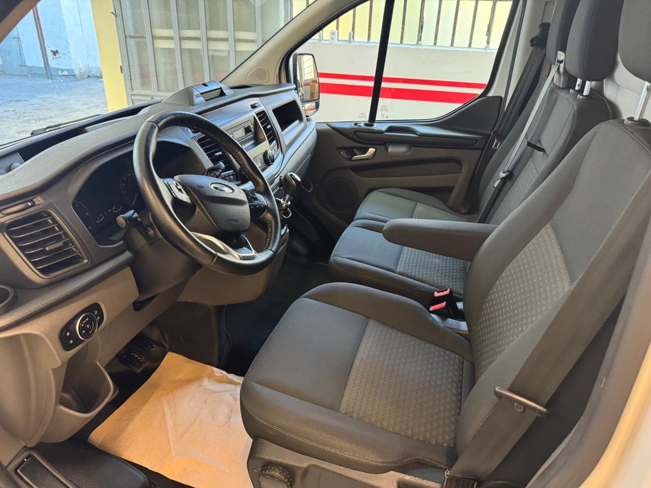 Ford Transit Custom 280 2.0 EcoBlue Hybrid 130 PC Furgone Trend