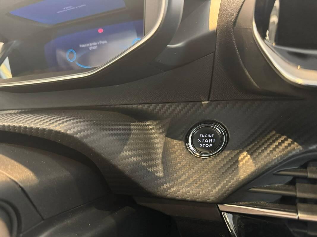 Peugeot 208 1.2 puretech Allure Pack s&s 130cv eat8