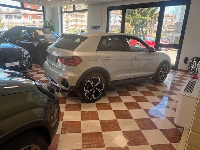 Audi A1 SPB 35 TFSI S tronic line edition Alstreet