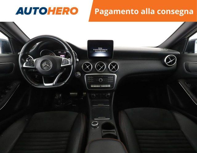 MERCEDES-BENZ A 180 d Automatic Premium