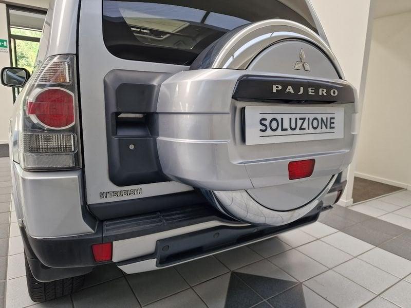 Mitsubishi Pajero Pajero 3.2 DI-D 16V 3p. Instyle AUTOCARRO N1 2 POSTI
