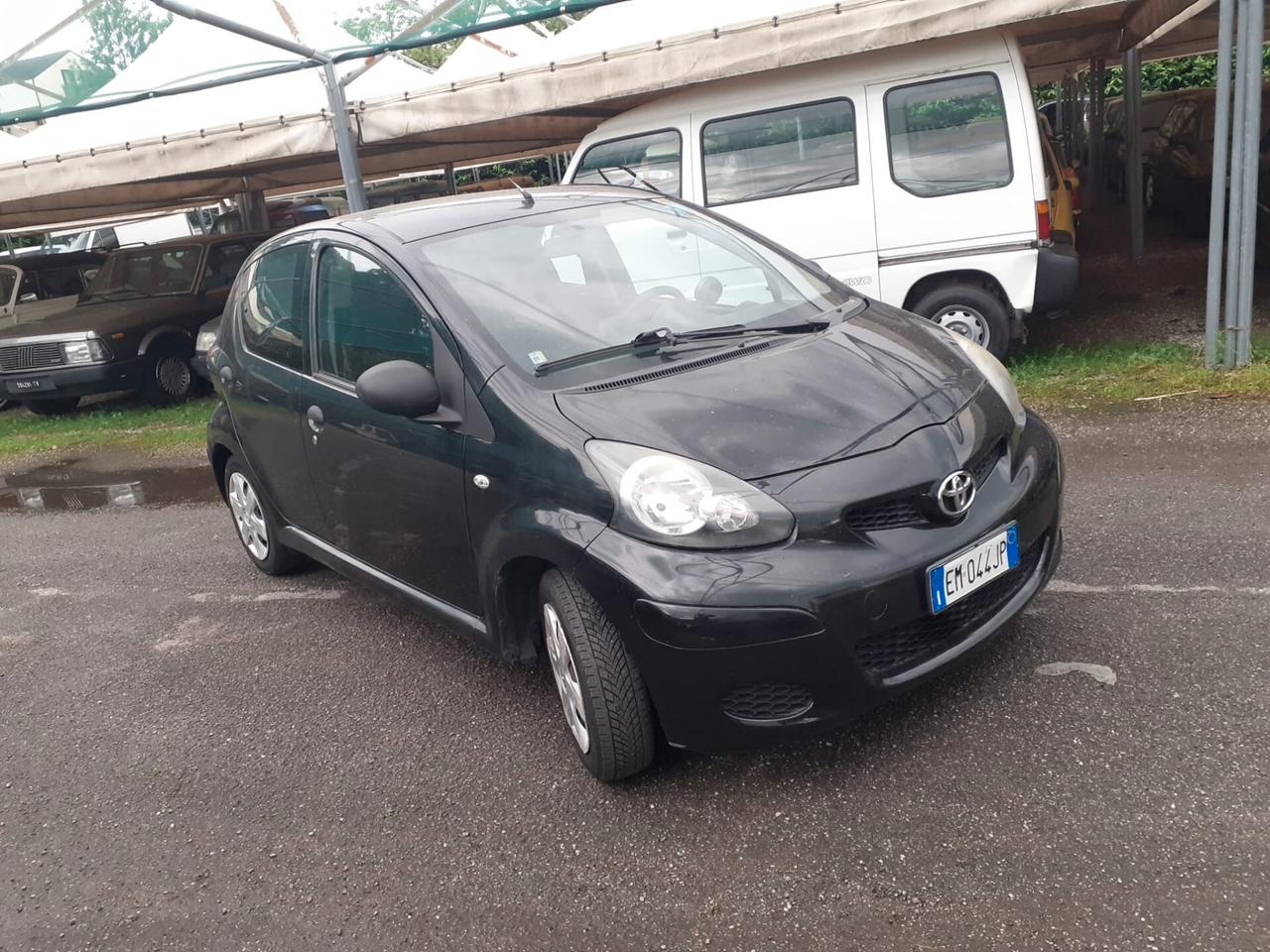Toyota Aygo 1.0 12V VVT-i 5 porte GPL