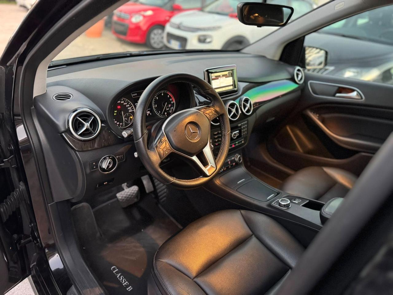 MERCEDES B180d SPORT