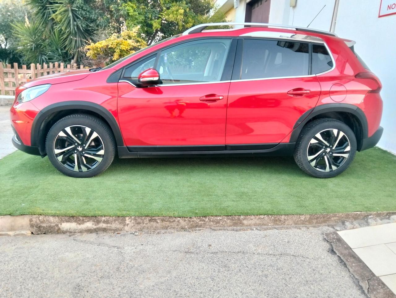 Peugeot 2008 BlueHDi 100 Allure