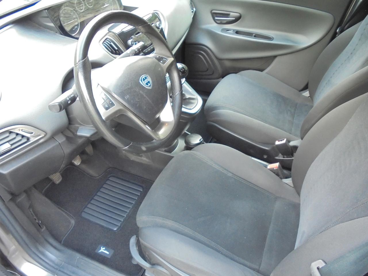 LANCIA YPSILON 1.2 GOLD 5P UNIPROPRIETARIO- NEOPATENTATI-