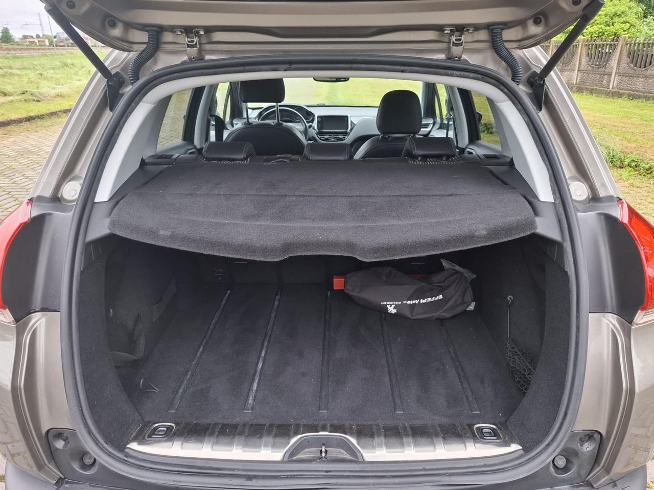 Peugeot 2008 1.6 e-HDi 115 CV Stop&Start Allure