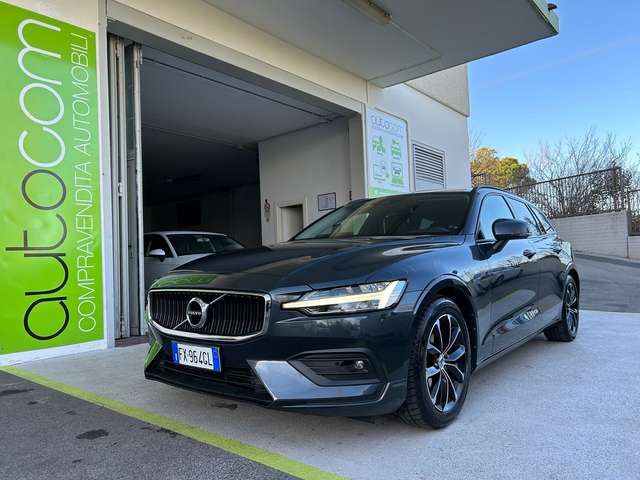 Volvo V60 2.0 d3 Momentum awd geartr. my20 GARANZIA 24 MESI