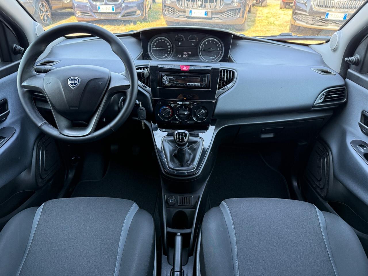 Lancia Ypsilon 1.2 69 CV 5 porte Platinum