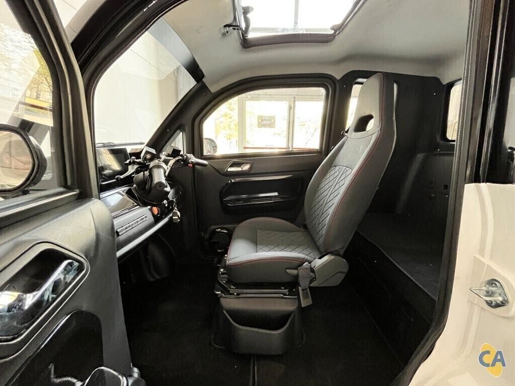 FREEDOM EVO - Macchina Senza Patente- Manubrio