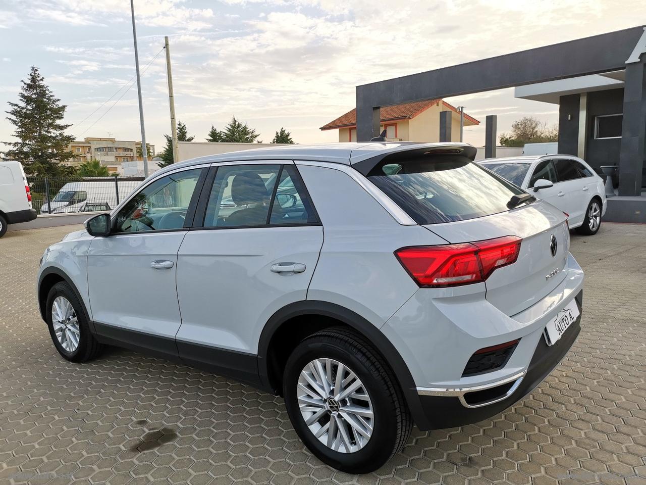 VOLKSWAGEN T-Roc 2.0 TDI Business BlueMot. Tech.
