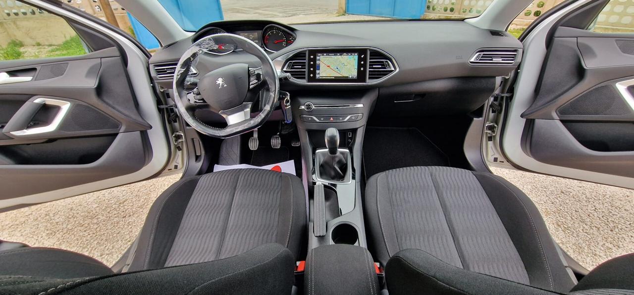 Peugeot 308 BlueHDi Business 2015 CRONO CASA MADRE