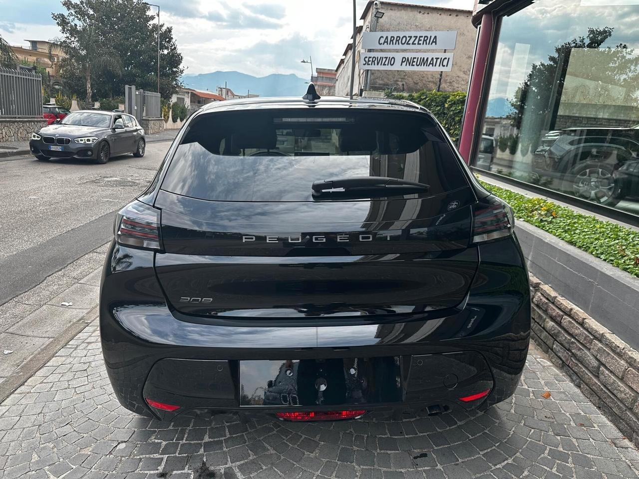 Peugeot 208 Turbo 100cv Business