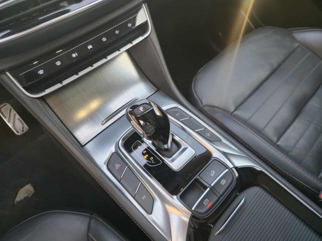 MG EHS Plug-in Hybrid Luxury PLUG -IN aziendale