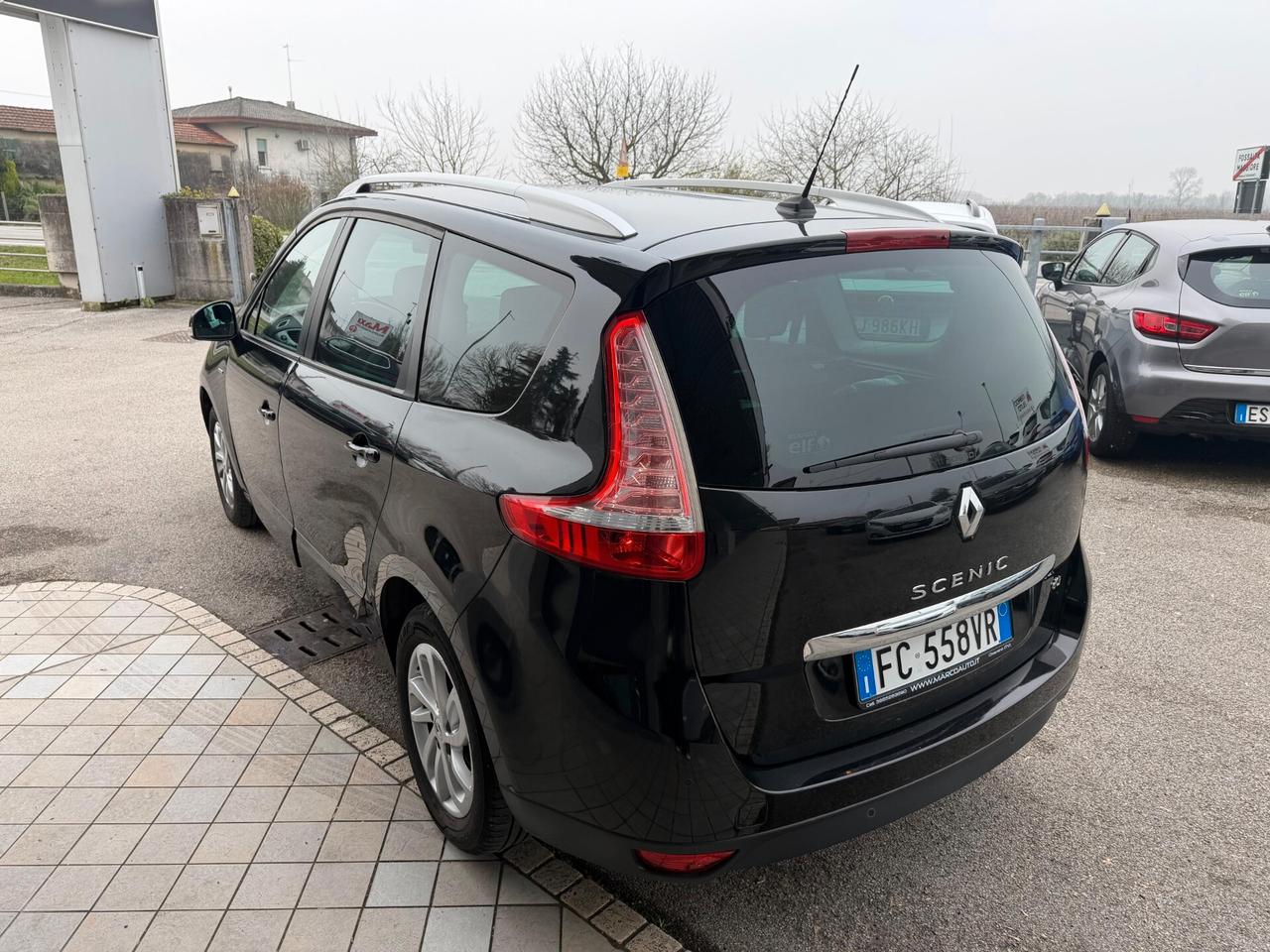 Renault Scenic 1.6 Diesel 7 posti Neopatentati