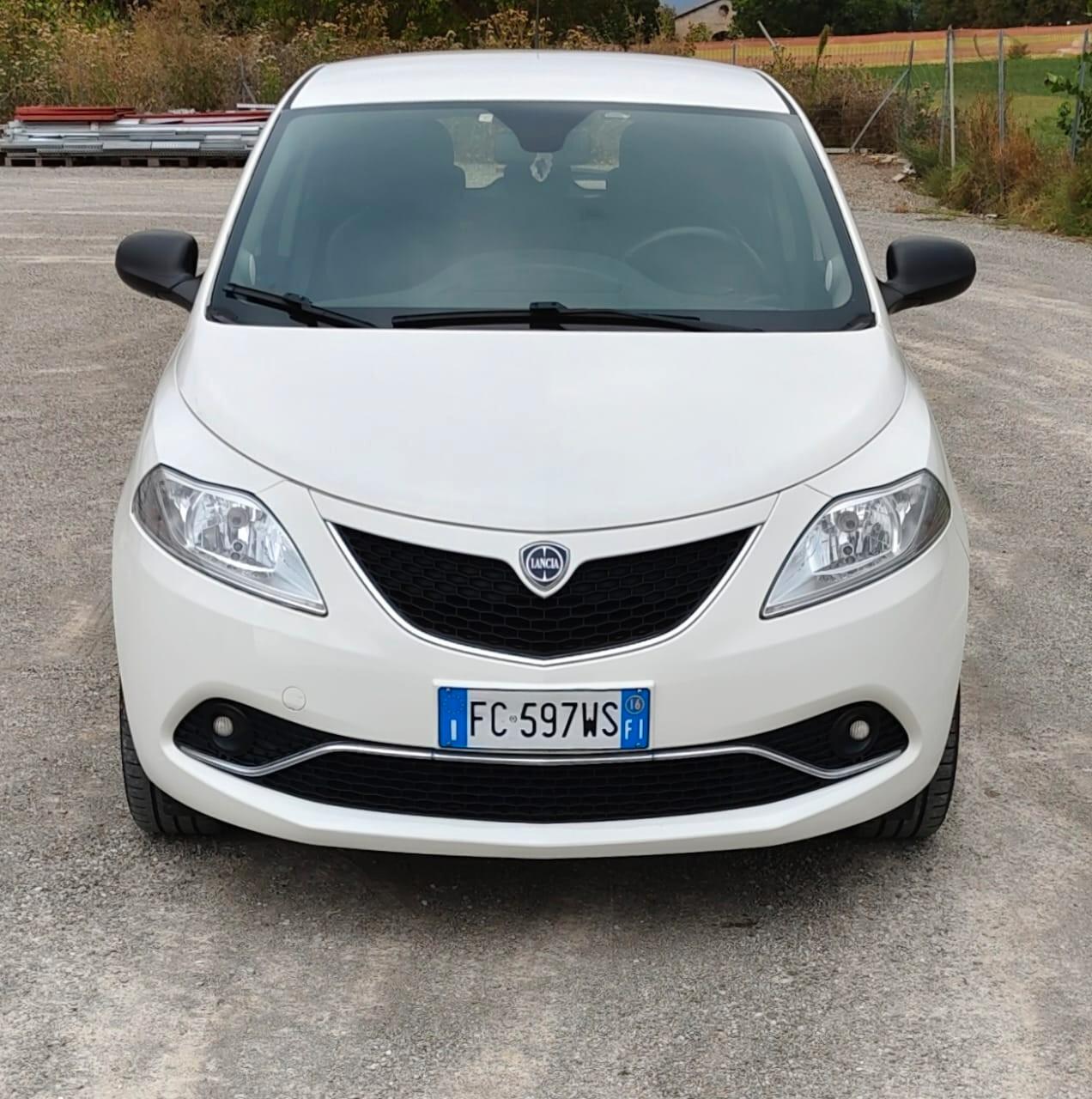 Lancia Ypsilon 1.2 69 CV 5 porte GPL Ecochic Gold