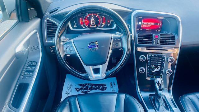 VOLVO XC60 D4 AWD Geartronic R-design N1 *IVA deducibile